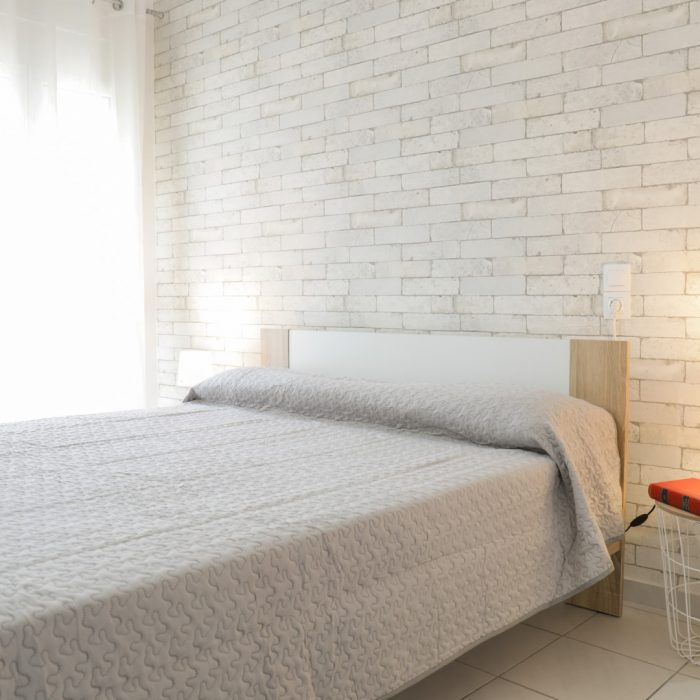 A2. Τhe Birch & White